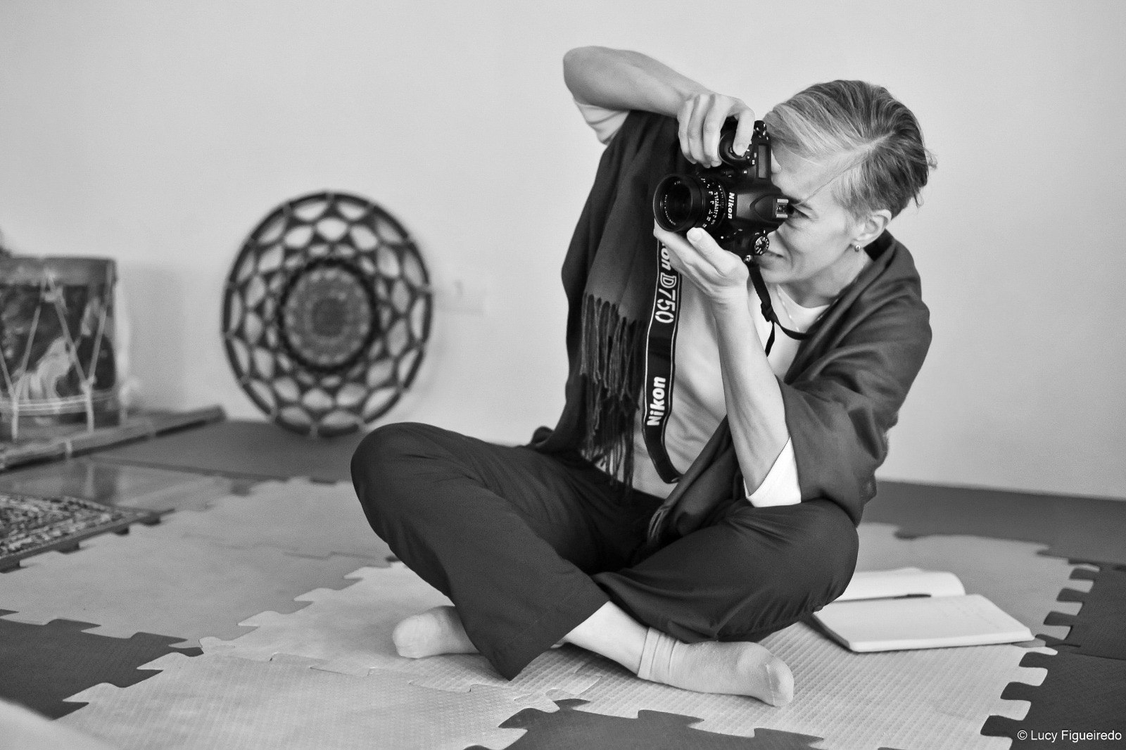 Lívia Kras fotografando